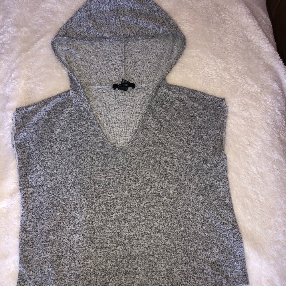Grey Sleeve Crop Top